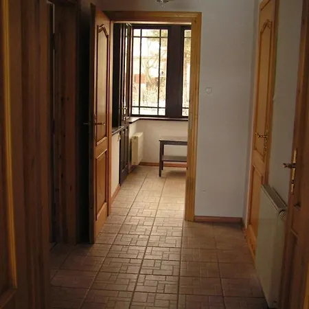 Apartment Parterowy 2 Pokojowy W Dolnym Sopocie, Ul Chrobrego, 270m Do Plazy, 500m Do Monte Cassino *
