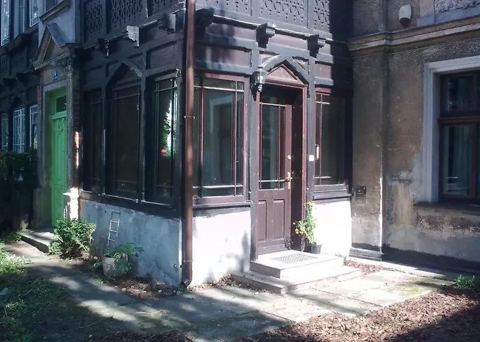 W Dolnym Sopocie, Ul Chrobrego, 270m Do Plazy, 500m Do Monte Cassino